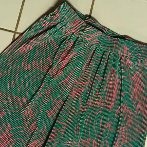 Vibrant Patterned Wide Leg Pants - Picture 3 of 6